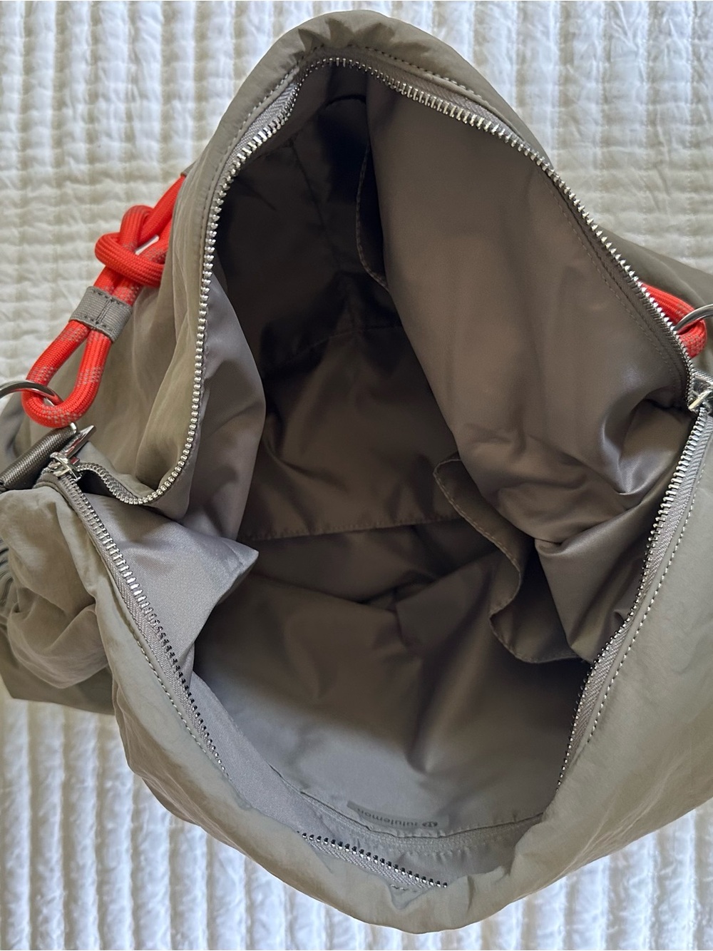lululemon athletica Olive Crossbody Bag with Red Accent Strap - Picture 3 of 4